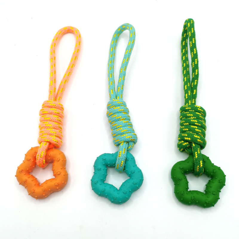TPR Star With Rope Igračke za žvakanje
